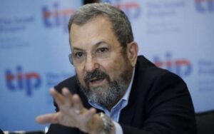 Read more about the article تحذير من “وحل غزة”.. إيهود باراك يهاجم نتنياهو: كل تقدم في المفاوضات يتبعه هجوم صهيوني وعملية “عربات جدعون 2” لن تقضي على حركة “حماس”