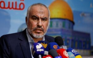 Read more about the article قيادي بـ”حماس”: أمريكا ارتكبت “خطأين كبيرين” وتجربتنا معها كوسيط مريرة وترامب يدعم استمرار حرب الإبادة