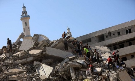 You are currently viewing تزامناً مع اشتداد الإبادة بالمدينة.. كاتس يقول إن “غزة تحترق”