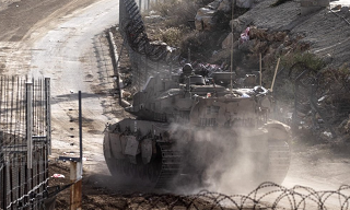 You are currently viewing سوريا: قوة الإحتلال الصهيوني تتوغّل في الصمدانية بريف القنيطرة