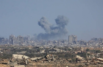 You are currently viewing إعلام عبري: أوامر سياسية بتقليص هجوم الإحتلال على غزة