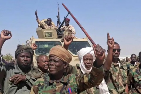 You are currently viewing سقوط مدينة الفاشر في قبضة “الدعم السريع” يهدّد بتقسيم جديد في السودان.. سيناريوهات خطيرة وحلول مُعقدة