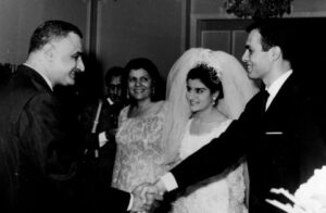 Read more about the article “القذافي دبر اغتيال أشرف مروان”.. صحفية عبرية تدعي حصولها على تفاصيل خطيرة من مبارك وتؤكد ان مروان لم يكن عميلاً لصالح الكيان بل خدع جهاز “الموساد” لسنوات طويلة