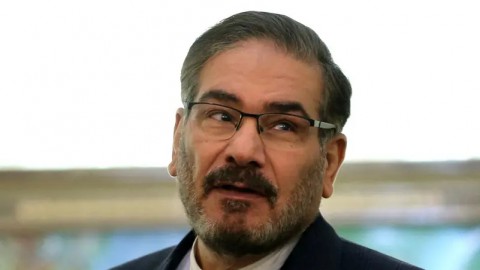 You are currently viewing “أيها الأوغاد..ما زلت حيّاً”.. شمخاني: أخطأنا بعدم تطوير القنبلة النووية وقدراتنا البحرية يجهلها العدو ولم يقف بجانبنا أحد