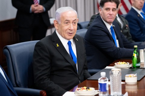 You are currently viewing نتنياهو يكشف تفاصيل جديدة حول تفجيرات “البيجر” وعملية اغتيال “نصر الله” والحرب مع إيران وعلاقة ترامب بقصف قطر ويأمر بـ”تحرك قوي” ضد أهداف المقاومة في قطاع غزة