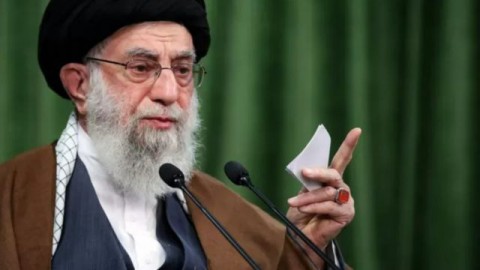 You are currently viewing خامنئي: اعتقاد ترامب أنه دمّر المنشآت النووية الإيرانية بضربات أميركية في حزيران وهم