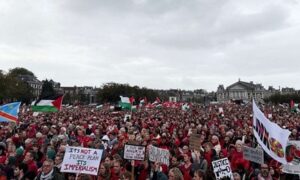 Read more about the article مئات الآلاف يتظاهرون في أمستردام ضد الحرب الإحتلال الصهيوني على غزة: أوقفوا الإبادة الجماعية