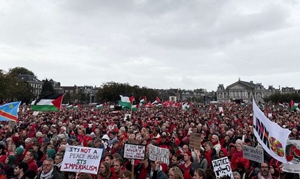 You are currently viewing مئات الآلاف يتظاهرون في أمستردام ضد الحرب الإحتلال الصهيوني على غزة: أوقفوا الإبادة الجماعية