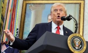 Read more about the article ملايين المناهضين لترامب يتظاهرون السبت في سائر أنحاء الولايات المتحدة: لن نسمح بإسكاتنا