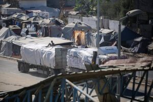 Read more about the article “الأغذية العالمي”: 137 شاحنة دخلت قطاع غزة لدعم المخابز وتوفير الغذاء