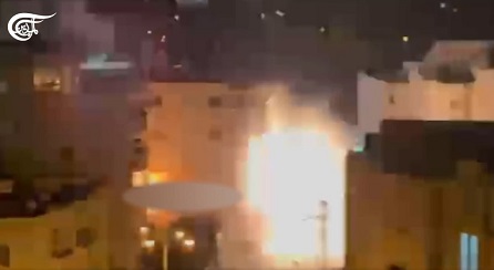 You are currently viewing الاحتلال يفجّر منزل الأسير أحمد الهيموني في الخليل فجر اليوم