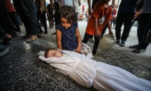 Read more about the article الباييس: بغض النظر عن الاعتبارات الجيوسياسية.. فقد تقلص خيار الفلسطينيين بين الحياة والموت