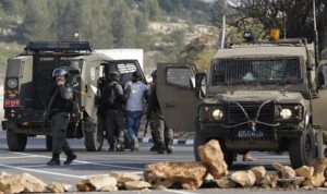 Read more about the article الاحتلال يعتقل عدداً من الفلسطينيين في الضفة الغربية بينهم أسير محرر