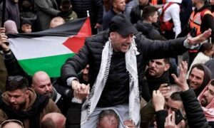 Read more about the article حماس تصر على الإفراج عن 7 قادة فلسطينيين.. و”إعلام الأسرى”: عقبات تحول دون إعلان قوائم المفرج عنهم