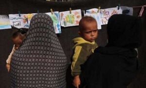 Read more about the article شهادات لـ«القدس العربي» من نساء غزة: حين تصير الجدّة أمّا ثانية