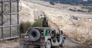 Read more about the article انتهاك جديد للسيادة السورية.. جيش الإحتلال يتوغل في “القنيطرة” وغضب بسبب تصاعد الاعتقالات والانتهاكات والتدمير