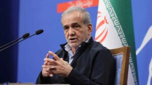 Read more about the article ﻿ بزشكيان يتعهّد بإعادة بناء المنشآت النووية التي قصفتها الولايات المتحدة والكيان في وقت دعا فيه الوسيط العُماني طهران وواشنطن إلى استئناف المفاوضات بينهما