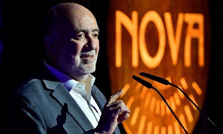 You are currently viewing “كثير من يهود ألمانيا يشترون منازل في الأرض المحتلة”.. سفير تل أبيب في برلين: “معاداة السامية اليسارية” أخطر من اليمينية والإسلاموية