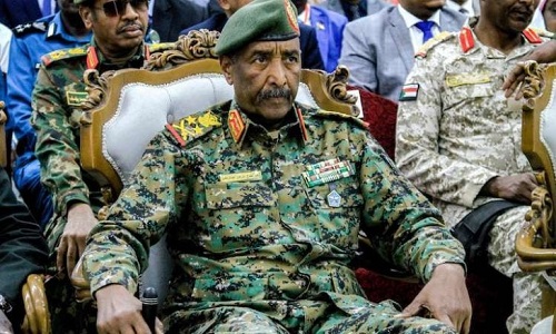 You are currently viewing البرهان يعتبر الرباعية الدولية منحازة بسبب عضوية الإمارات فيها