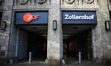 You are currently viewing ناشطون يقتحمون مقر القناة الثانية الألمانية في برلين احتجاجا على تغطية الحرب في غزة