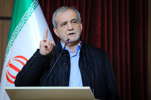 You are currently viewing الرئيس الإيراني: سنضطر لإخلاء سكان طهران حال استمرار انقطاع المطر وما يجري في البلاد من أزمات سببه العقوبات