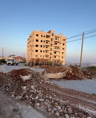 You are currently viewing اقتحامات واسعة في الضفة: طوق أمني شامل على بيت أمر واعتقال أكثر من 100