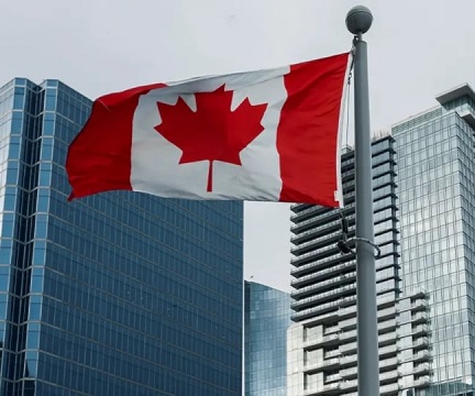 You are currently viewing ناشطون مؤيدون لفلسطين يحتجون على فعالية لجنود الاحتلال في كندا.. هذا ما حصل