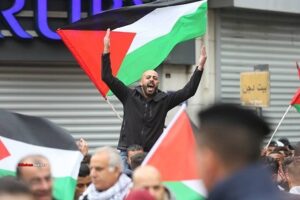 Read more about the article دعوات فصائلية لوضع خطة وطنية لمواجهة قانون “إعدام الأسرى”