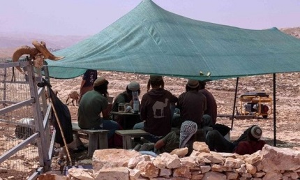 You are currently viewing الضفة الغربية: الاحتلال يستولي على أراض زراعية ويهدم منازل مأهولة