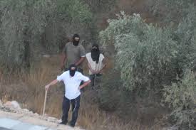 Read more about the article من”فتيان” إلى “برابرة”.. إرهاب المستوطنين في الضفة يربك مؤسسة الحكم