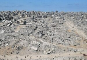 Read more about the article “الأونروا”: 75 ألف نازح يحتمون في مبانٍ مكتظة ومتضررة بغزة