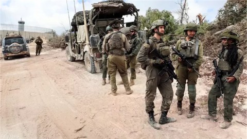 You are currently viewing جيش الإحتلال يجدد انتهاكه للسيادة السورية ويتوغل في “القنيطرة” ويقوم بعمليات تفتيش واعتداءات على السوريين