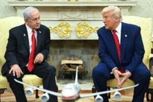 Read more about the article خلال لقائه المرتقب مع ترامب.. نتنياهو متخوف من اعتباره “حجر عثرة في وجه السلام” كزيلينسكي.. والرئيس الأمريكي سيطرح عليه سؤالا واحدا: هل أنت موافق أم أنت المشكلة؟”