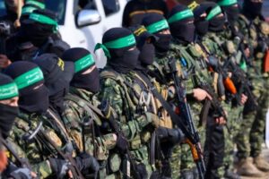 Read more about the article حركة “حماس” تحسم الجدل: الفلسطينيون سيتولّون أمن قطاع غزة والقوات الأجنبية مهمتها مراقبة الحدود فقط