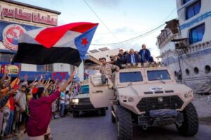 Read more about the article توتر في اليمن.. “الانتقالي” يصعد عسكريا في حضرموت متجاهلا دعوة السعودية للانسحاب ومخاوف من المواجهات وإعلان الانفصال