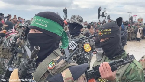 You are currently viewing تطورات جديدة بملف اتفاق غزة والمرحلة الثانية “المُعقدة”.. حكومة تكنوقراط فلسطينية جديدة ستتولى نزع سلاح “حماس”