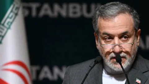 You are currently viewing “القوة الناعمة”.. وزير الخارجية الإيراني: المقاومة لا تُحصر بالقوة العسكرية فقط بل بالاقتصاد والنشاط الدبلوماسي والعلاقات