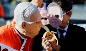 Read more about the article “هزة أرضية سياسية”.. طلب العفو عن نتنياهو يفتح معركة أكثر حدّة على وعي المستوطنين ويعمّق جراحهم الداخلية