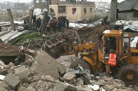 Read more about the article برد وجوع وانهيارات.. صرخة استغاثة من مخيمات النزوح في غزة