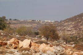 You are currently viewing الاحتلال يخطط لمستوطنة ضخمة بالقدس وجدار عازل بالأغوار