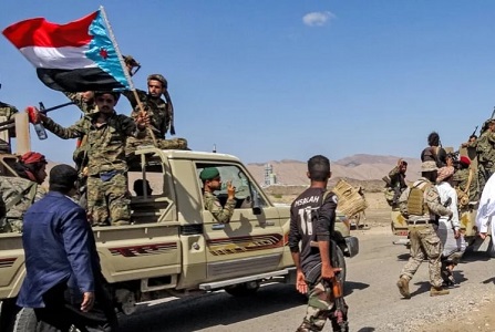 You are currently viewing مصادر إعلامية مقربة من حلف قبائل حضرموت تتحدث عن انسحاب “الانتقالي” من عدد من المواقع