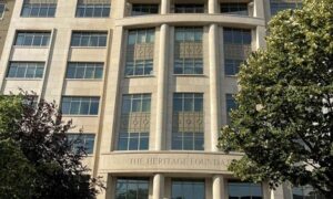 Read more about the article “تحالف مسموم” يشعل أزمة داخل مركز أبحاث أمريكي.. استقالات وفصل موظفين وسط اتهامات بمعاداة السامية