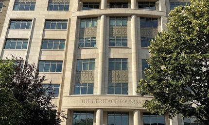 You are currently viewing “تحالف مسموم” يشعل أزمة داخل مركز أبحاث أمريكي.. استقالات وفصل موظفين وسط اتهامات بمعاداة السامية