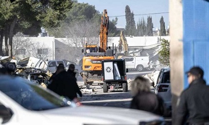 You are currently viewing الاحتلال يهدم منشآت “الأونروا” في القدس