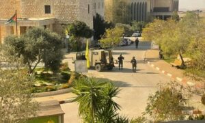 Read more about the article 41 إصابة خلال اقتحام جيش الاحتلال جامعة بيرزيت