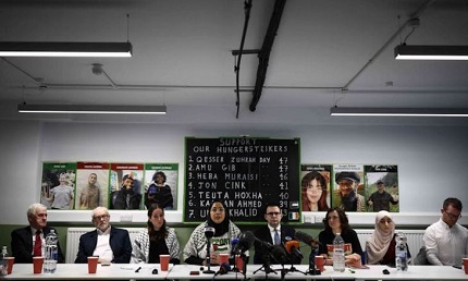 You are currently viewing لو مات نشطاء “فلسطين أكشن” المضربون عن الطعام فسيكون ستارمر مسؤولا لأن حكومته خلقت هذا الوضع