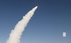 Read more about the article صحيفة عبرية: هجمات الحوثي خفضت إيراد ميناء إيلات إلى قرابة الصفر