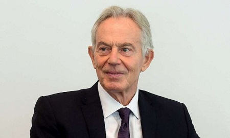 You are currently viewing توني بلير ينأى بنفسه عن رسوم بقيمة مليار دولار مقابل عضوية مجلس السلام الذي يترأسه ترامب