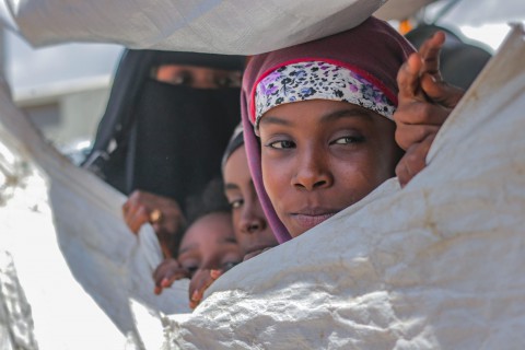 You are currently viewing لقاء سعودي مع قادة “الانتقالي” لبحث أزمة القضية الجنوبية وكفة السيطرة تميل للحكومة.. تطورات جديدة بملف اليمن