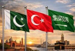 Read more about the article هل ستُدافع تركيا عن الرياض وباكستان عن أنقرة؟.. “تحالف ثلاثي إسلامي” مُرتقب لماذا الآن وهل “مات” محور الاعتدال ومن تختار بقيّة دول الخليج؟.. تحذير “عبري” من “التغيير الناشئ بالسعودية” وإيران أفهمت الجميع خُطورتها!